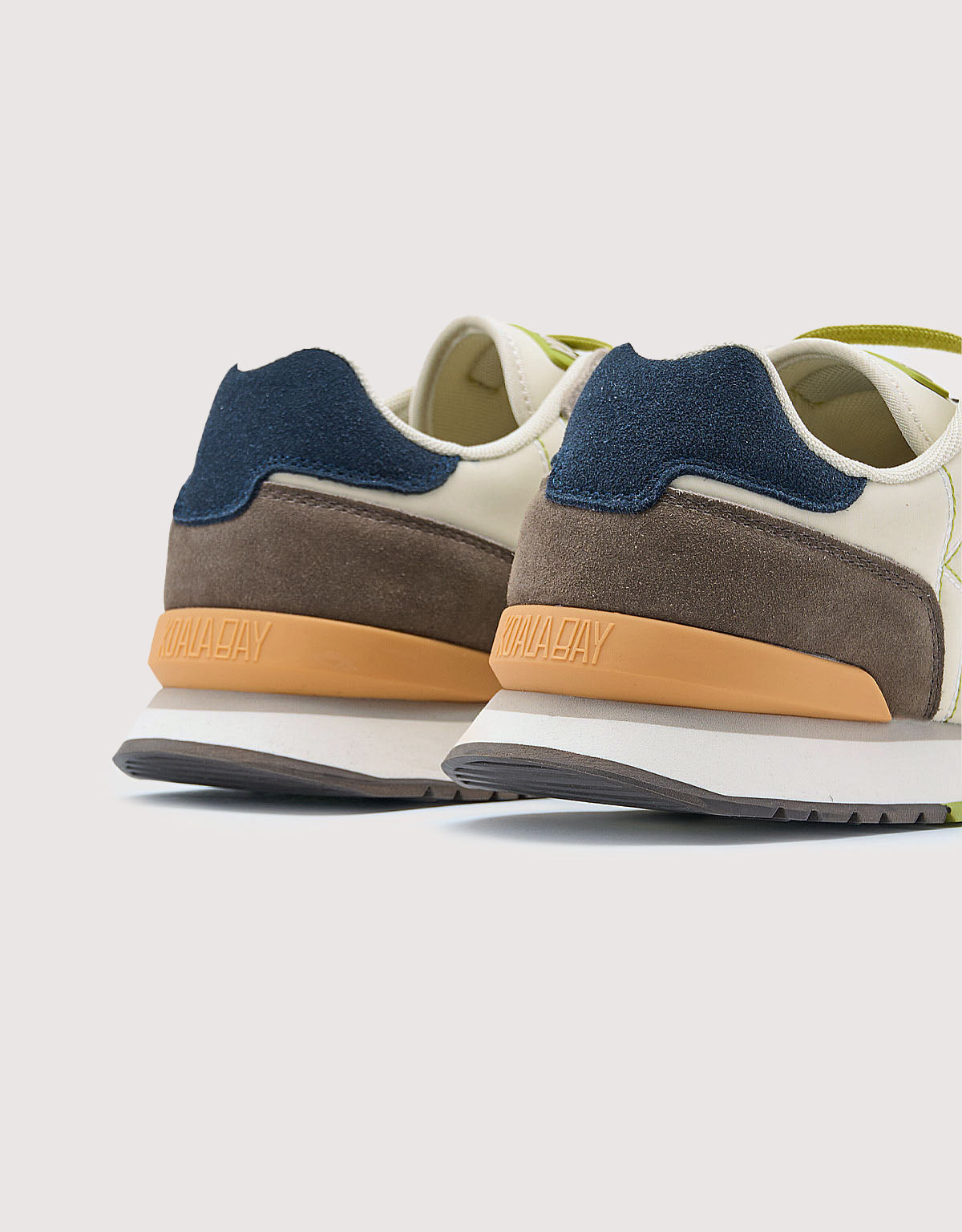 Gray Sneaker Shoe - Saturn