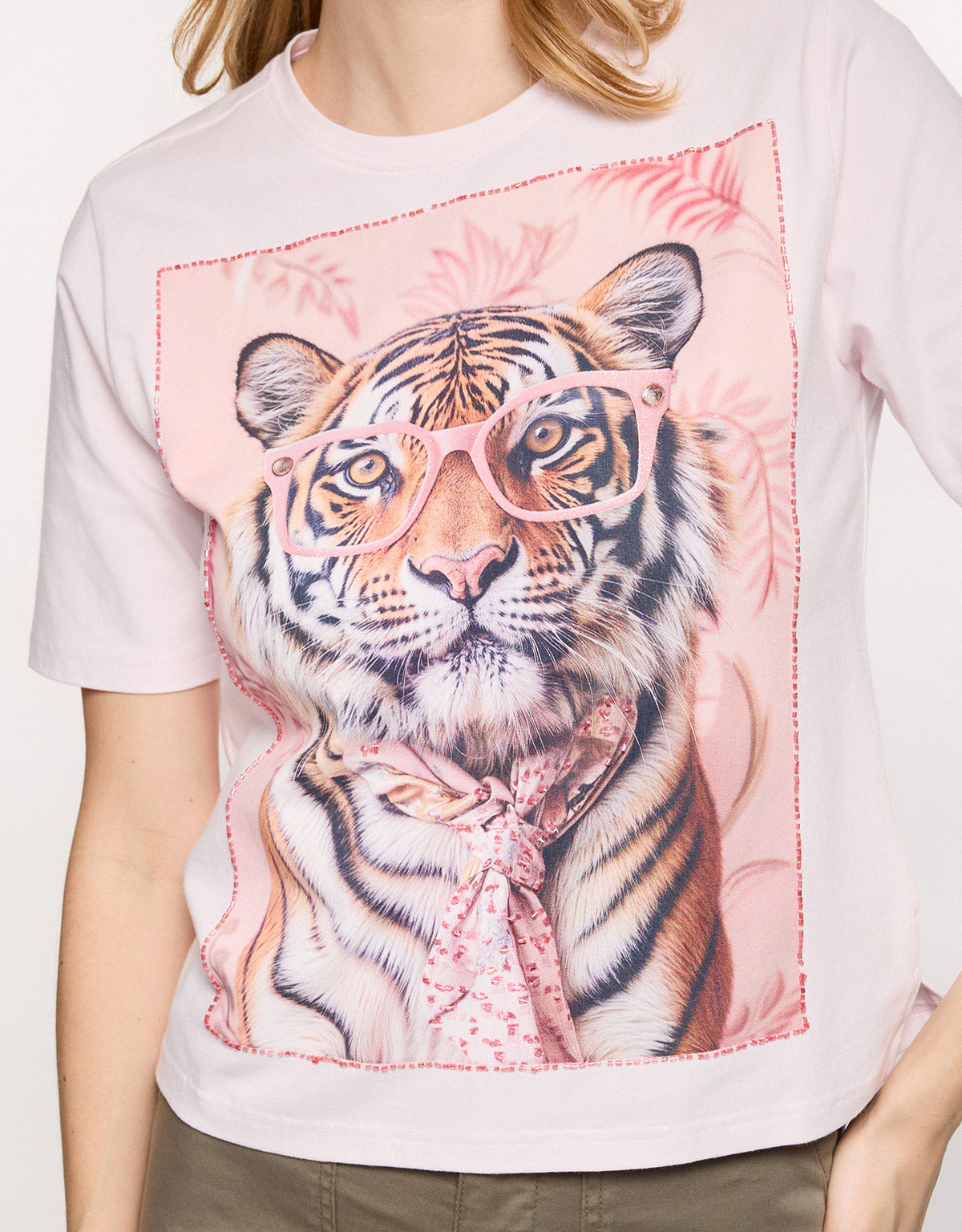 Light Pink Short Sleeve T-Shirt - Tigrali