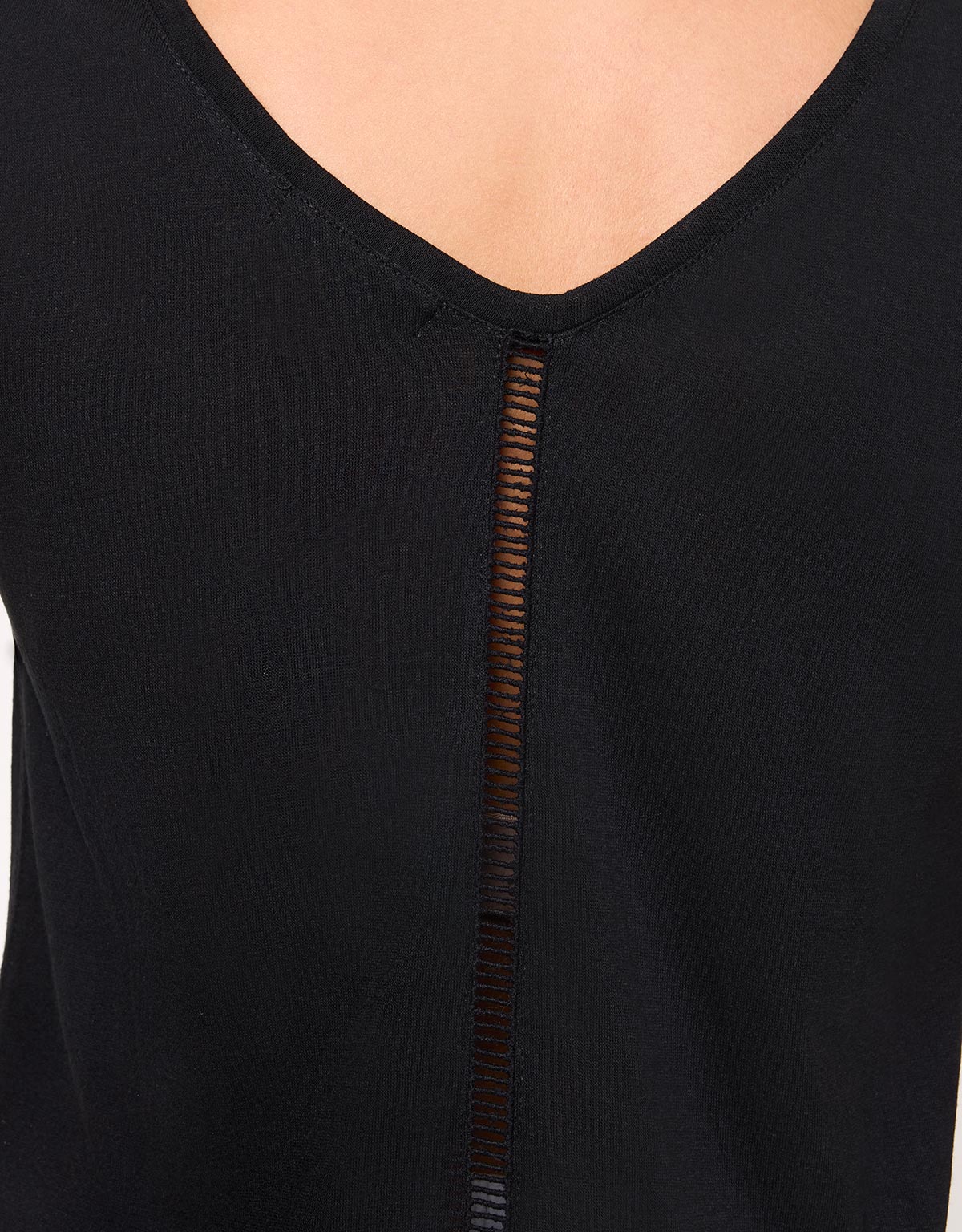 Camiseta Tirantes Detalle Calado Espalda Negro - Kia 5