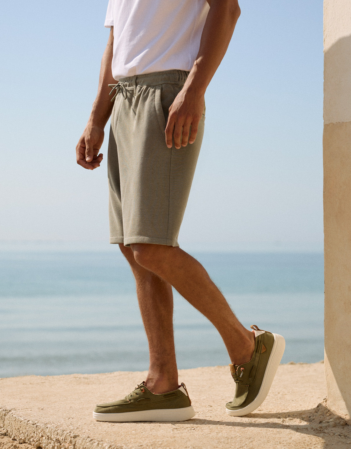 Khaki Bermuda Shorts - Player