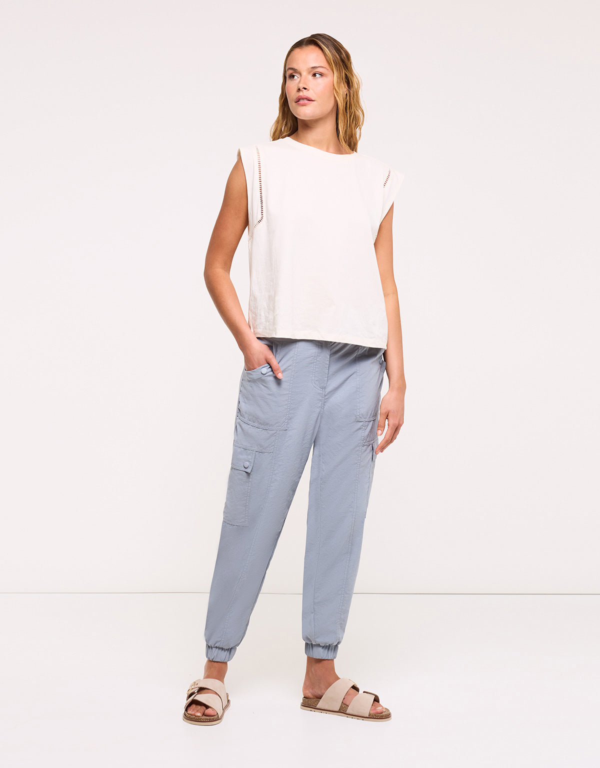 En tienda - Pantalón Largo Azul - Zuritana II 5