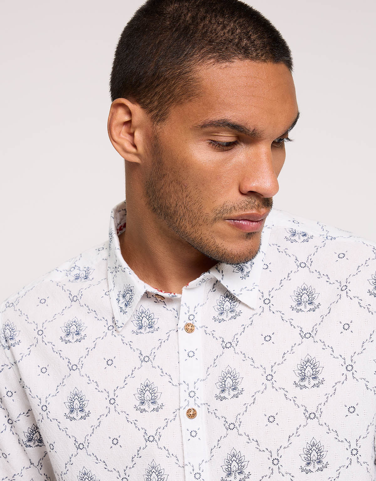 Short Sleeve Beige Shirt - Naipes