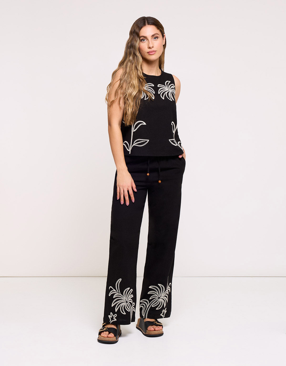 Long Pants with Embroidery Black - Panmore