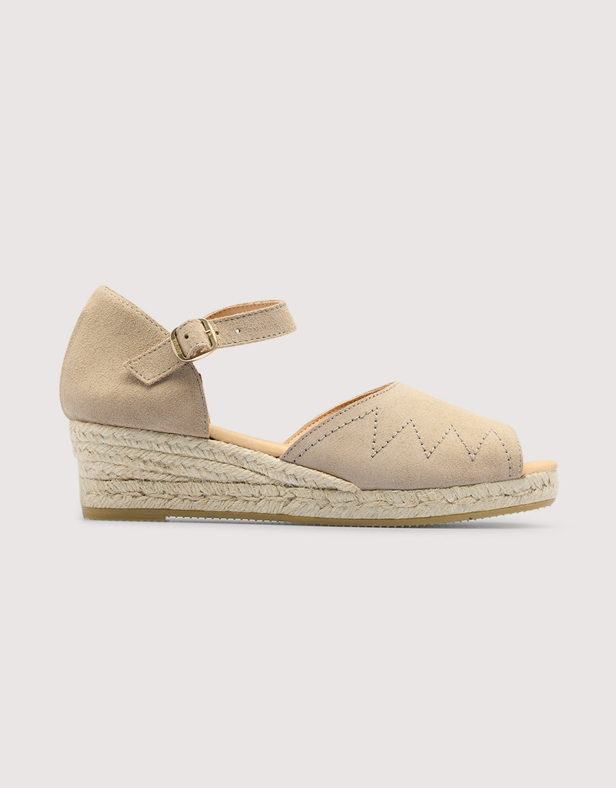 Wedge sandals with a die-cut - Cocona