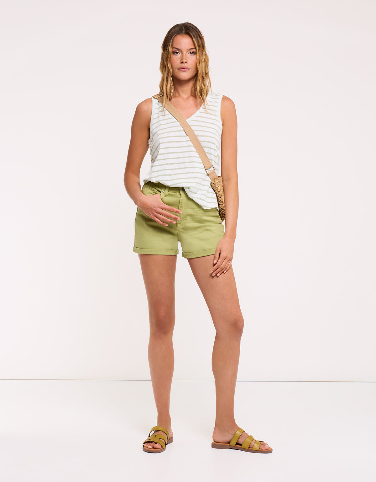 Camiseta Tirantes Verde - Nadia 4