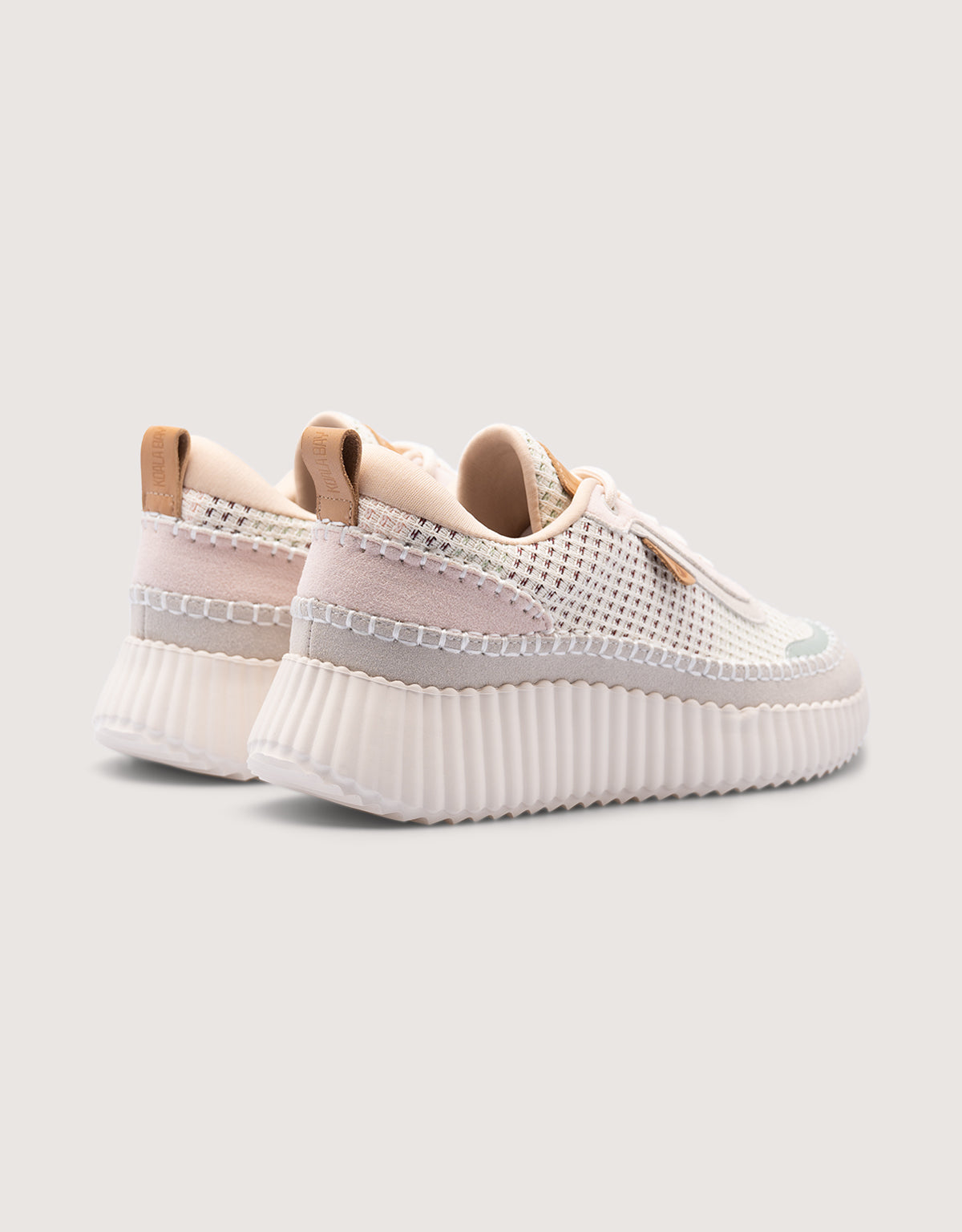 Rose Sneakers - Trevino