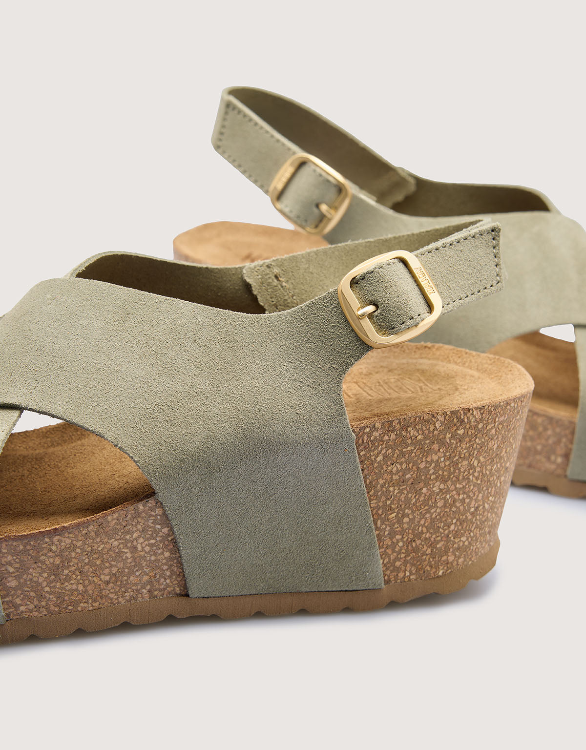 Suede Wedge Sandal in Olive Green – Osuna