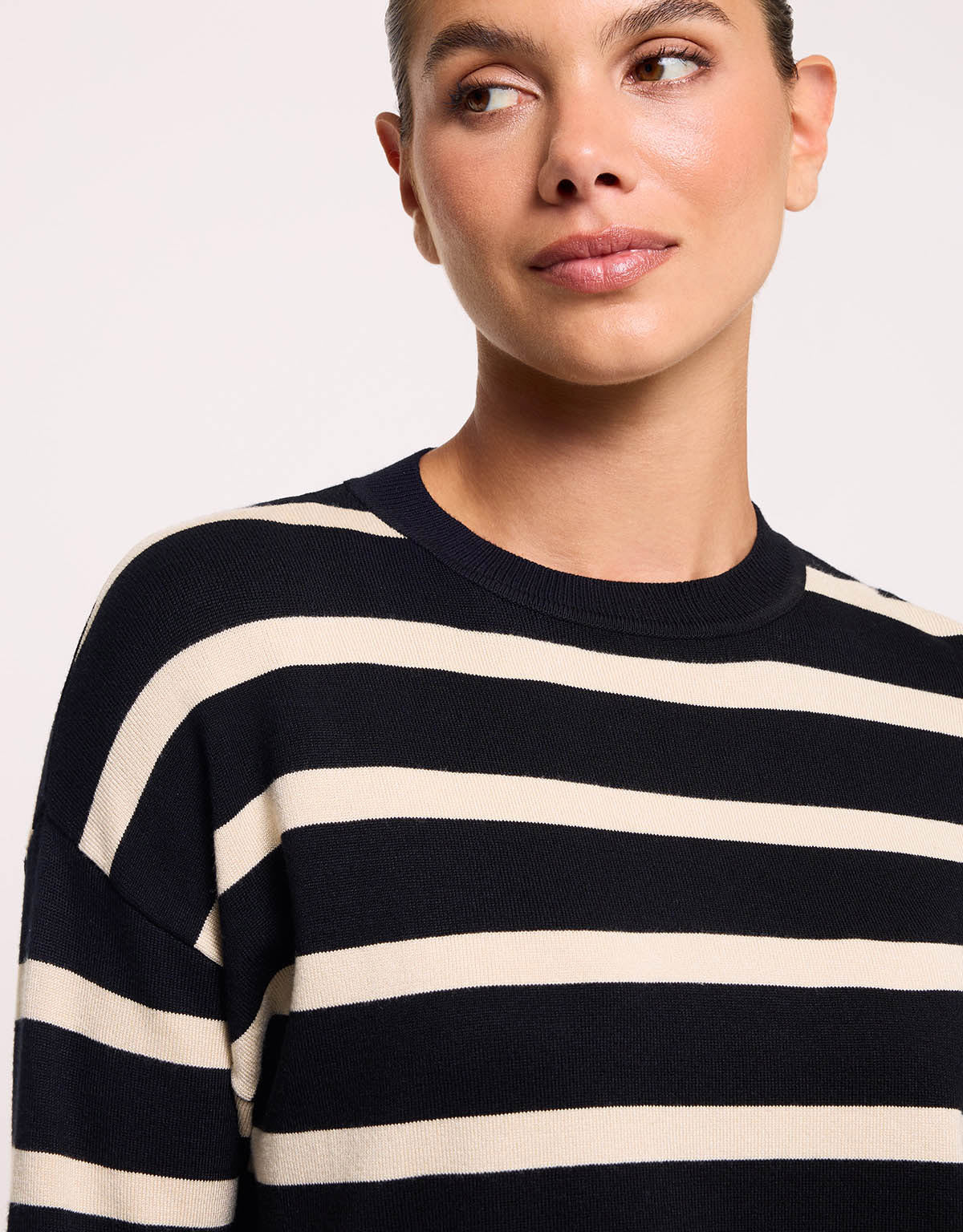 Short Sleeve Jumper Black - Gratera II