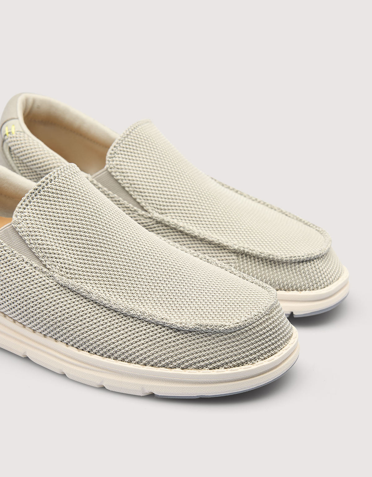 Wallabee Gris - Walker - vista 3