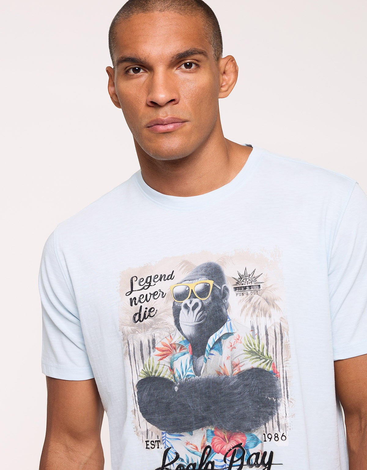 Light Blue Short-Sleeve T-Shirt - Gorileng