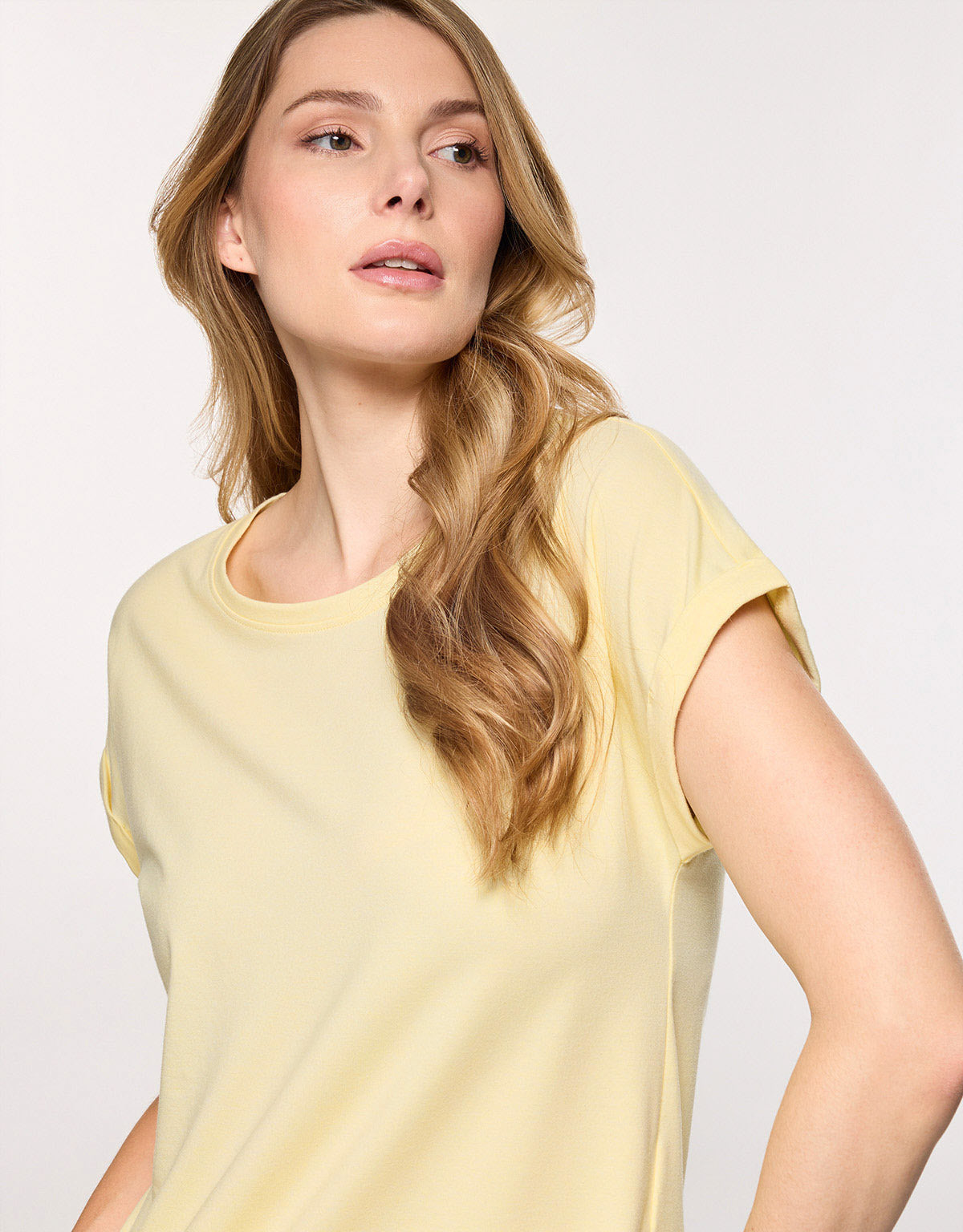 Camiseta Manga Corta Amarillo - Luma 2