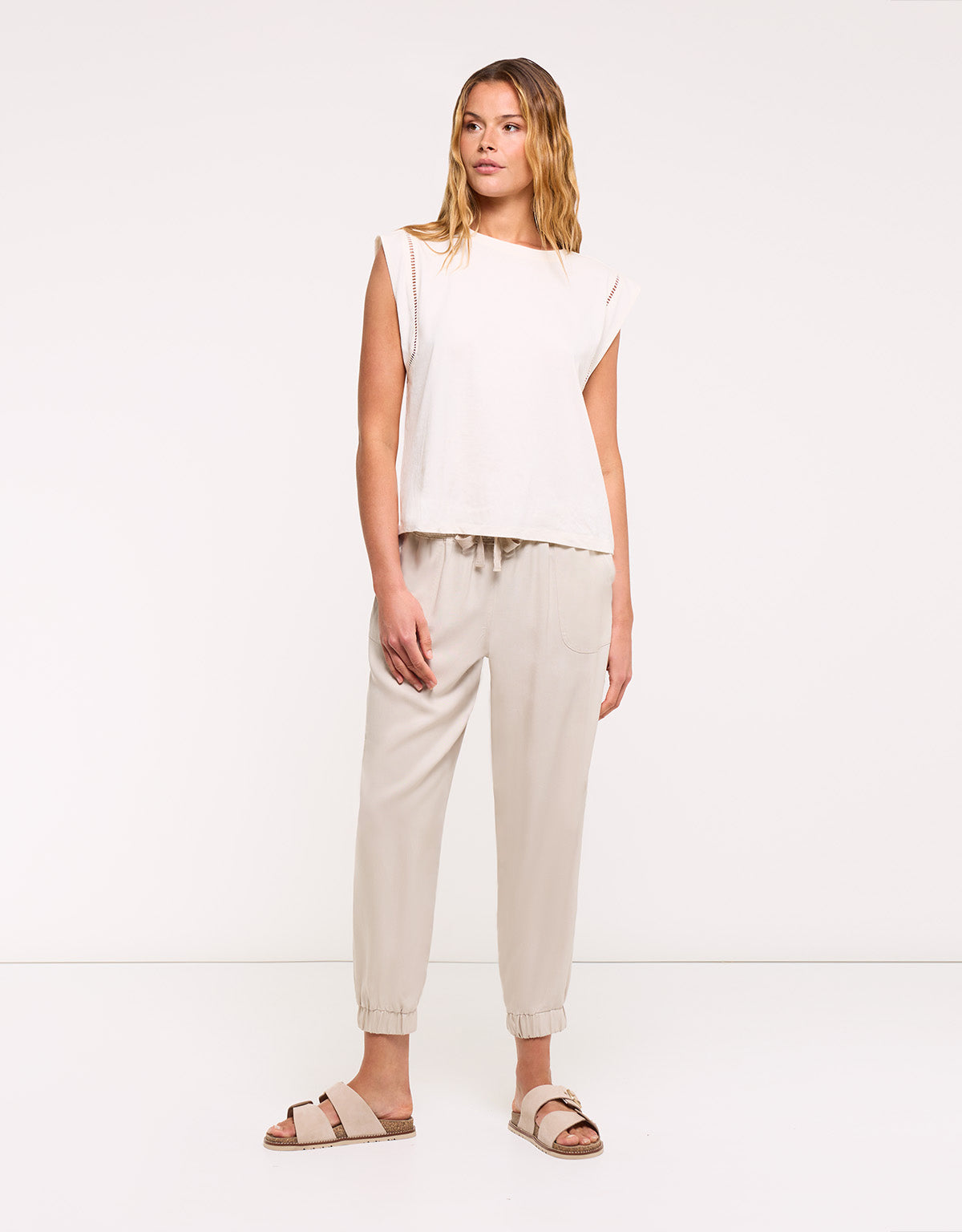 Pantalón Largo Beige - Axelio 5