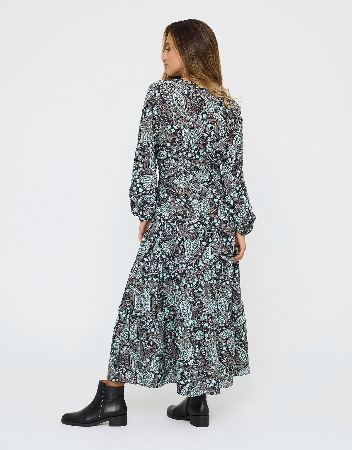 Vestido Midi Vaporoso Negro - Lunarda 