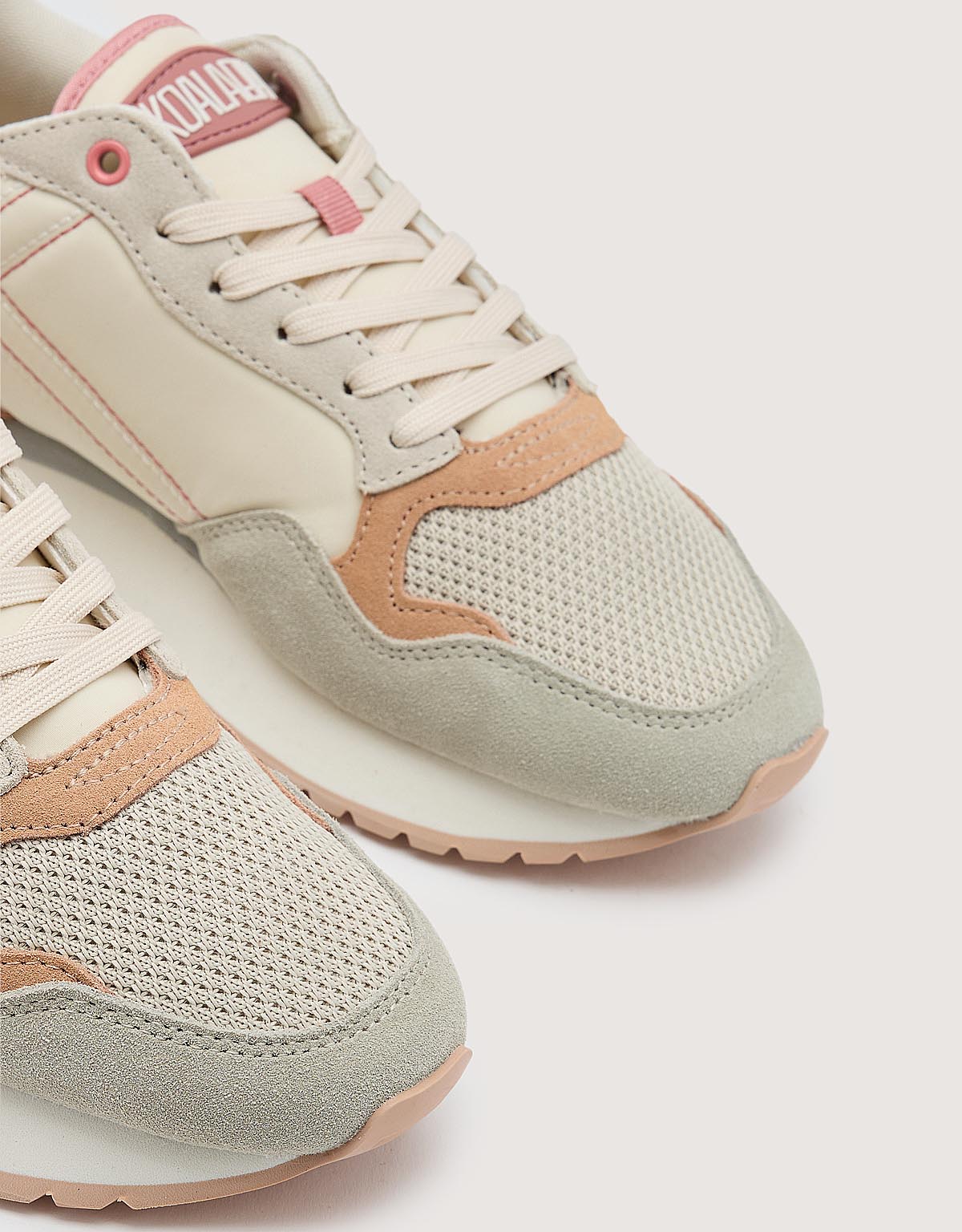 Beige Sneaker Shoes - Saturn
