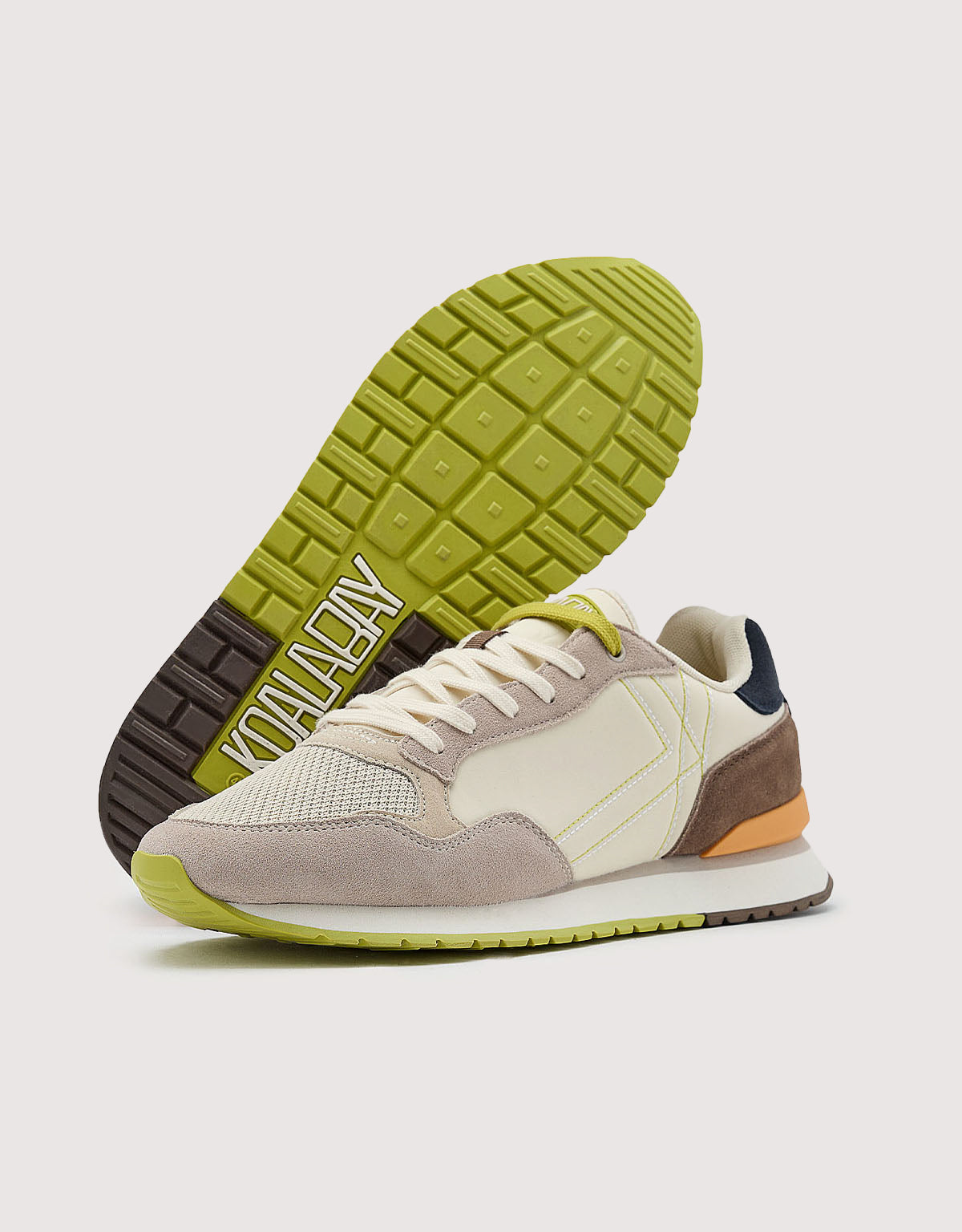 Gray Sneaker Shoe - Saturn