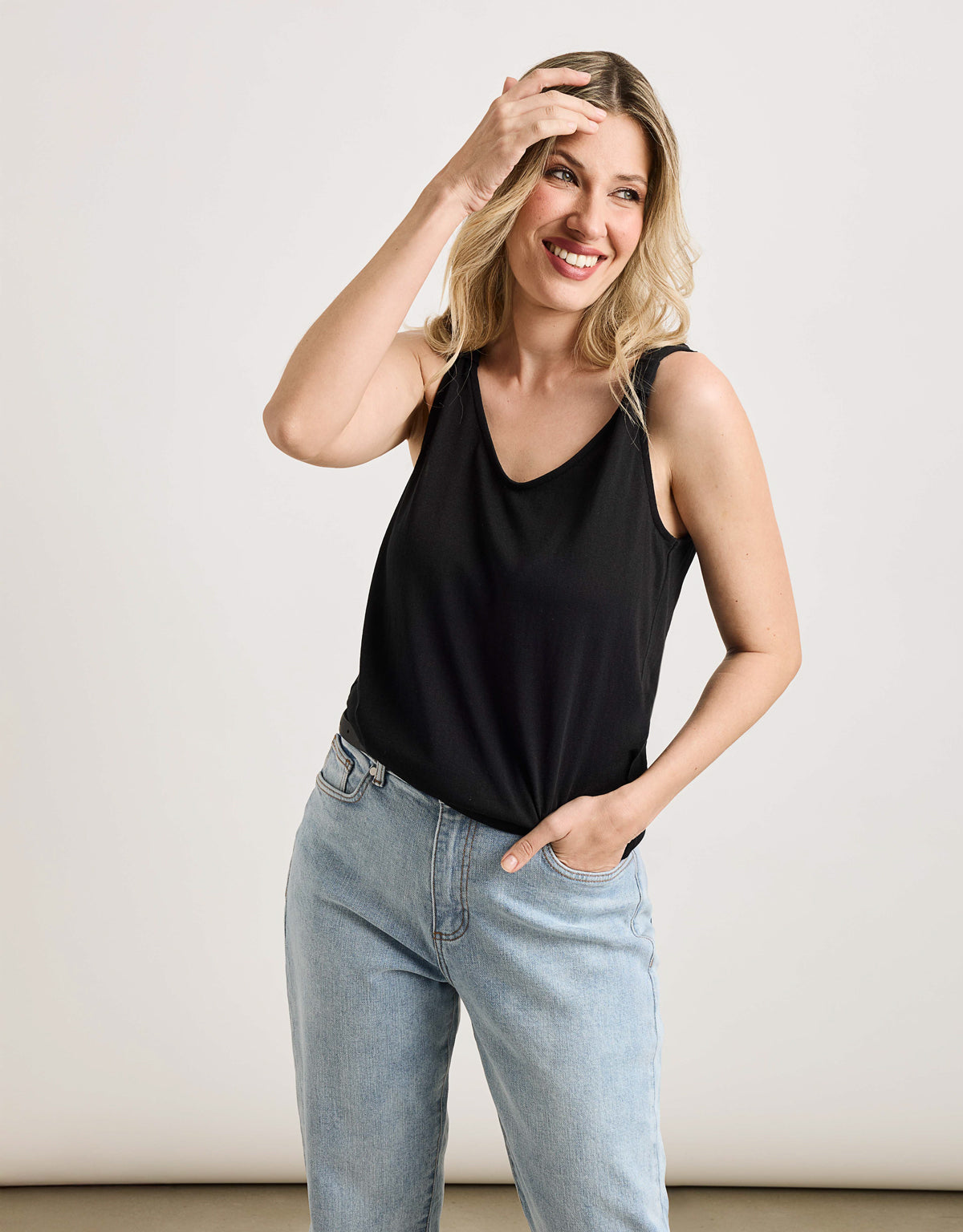 Camiseta Tirantes Negro - Daxin 