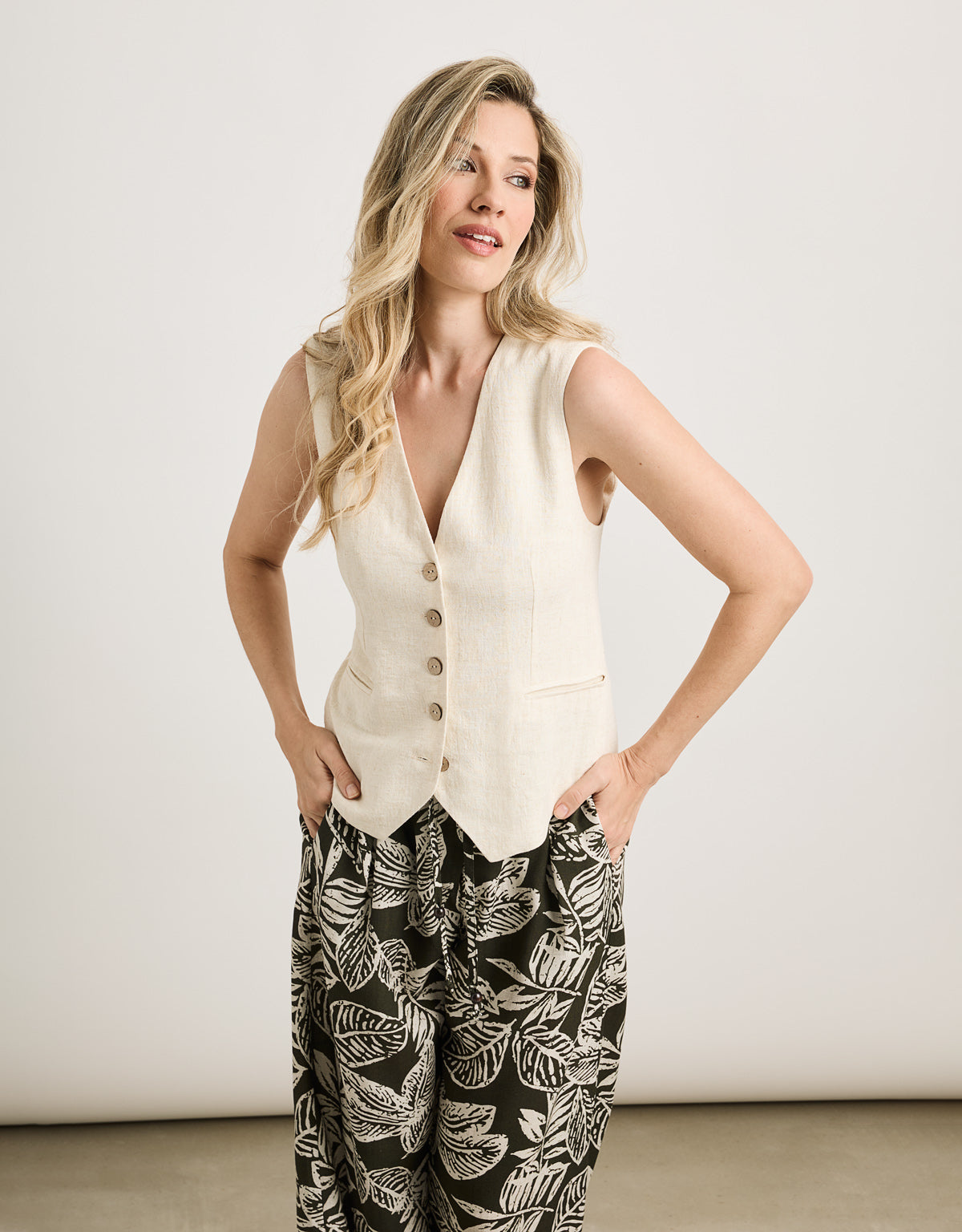 Chaleco Lino Beige - Chai 