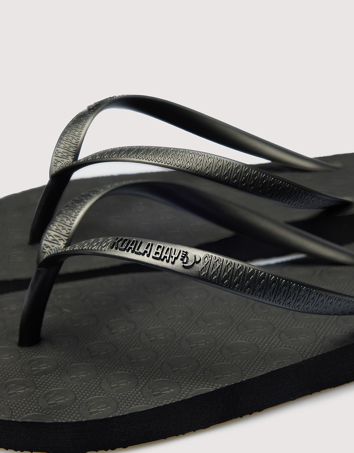 Black Thong Sandal - Malibu