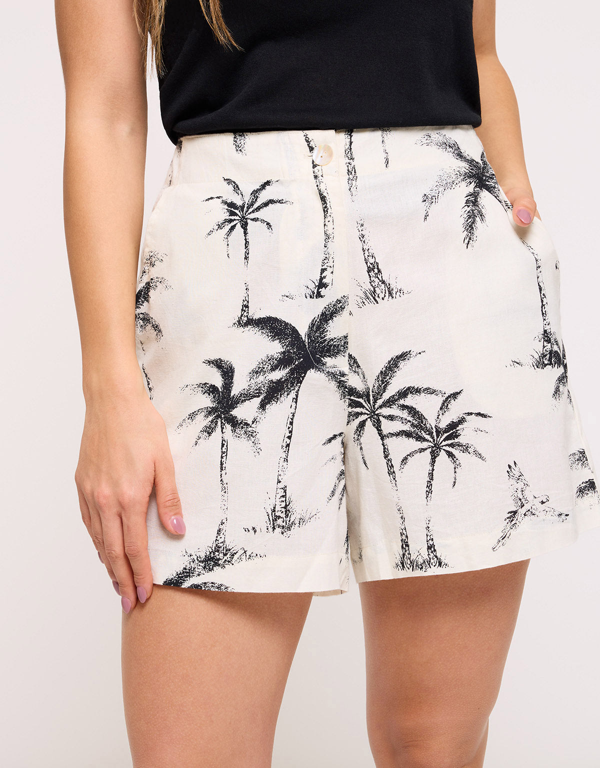 White Palm Tree Print Bermuda Shorts - Blaso