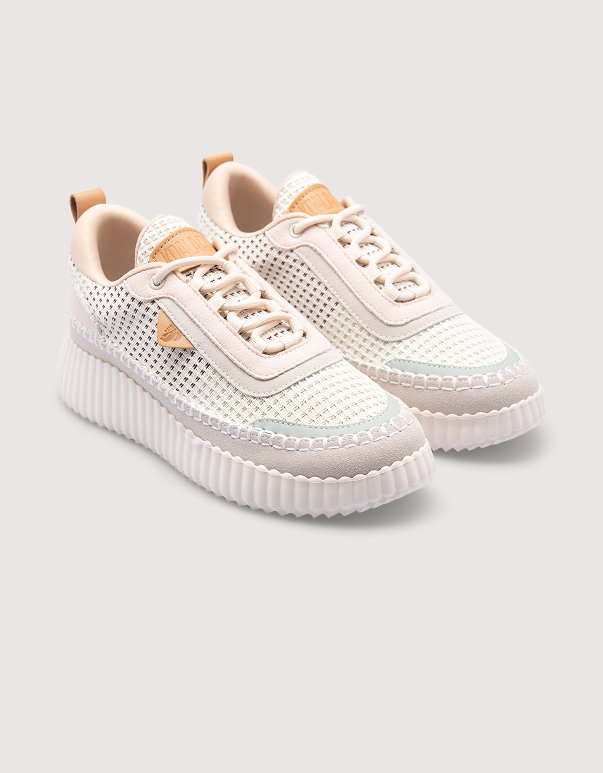 Rose Sneakers - Trevino