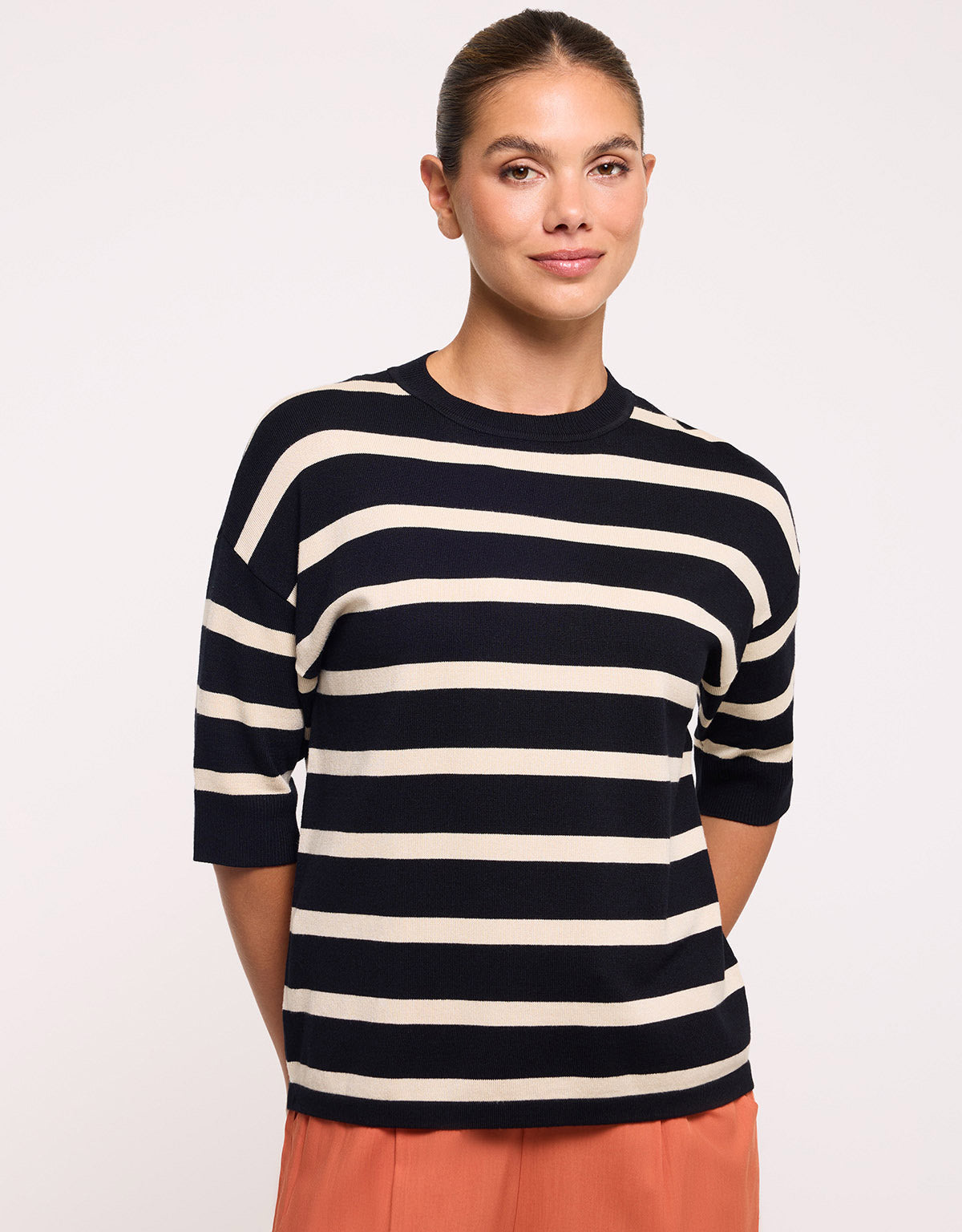 Short Sleeve Jumper Black - Gratera II