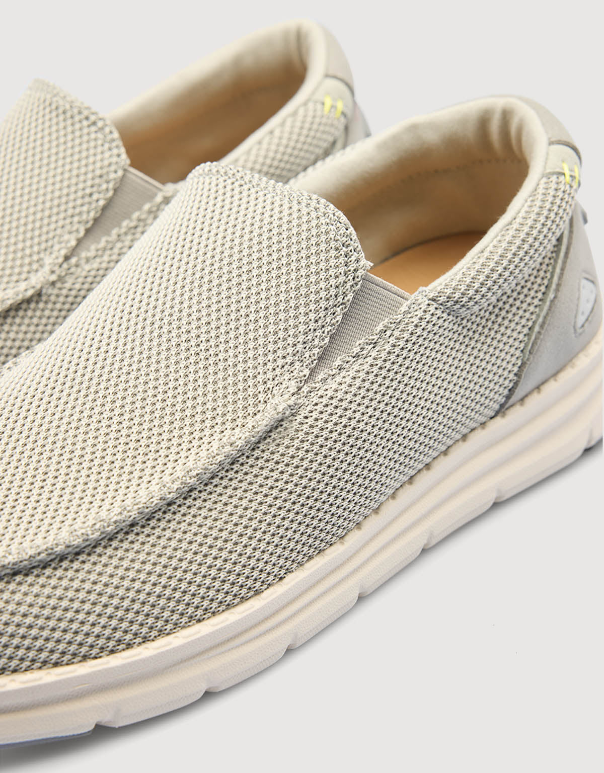 Wallabee Gris - Walker - vista 4