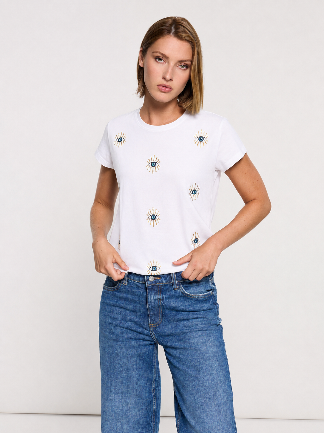 White Evil Eye T-Shirt - Olhosa