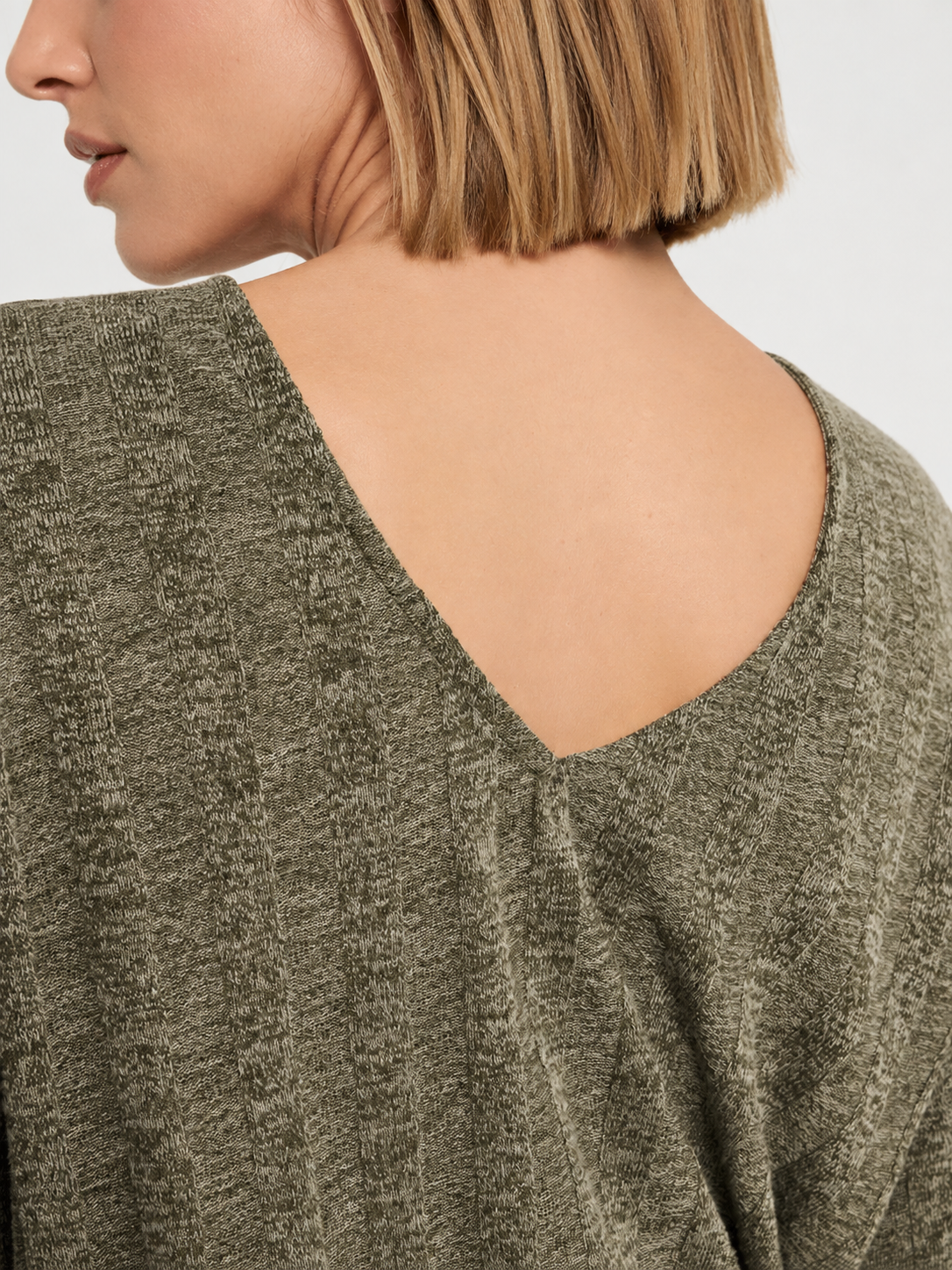 Long Sleeve Sweater - Kaima